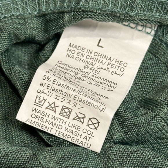 Green Ribbed Two-Piece Lounge Set - Picture 4 of 8